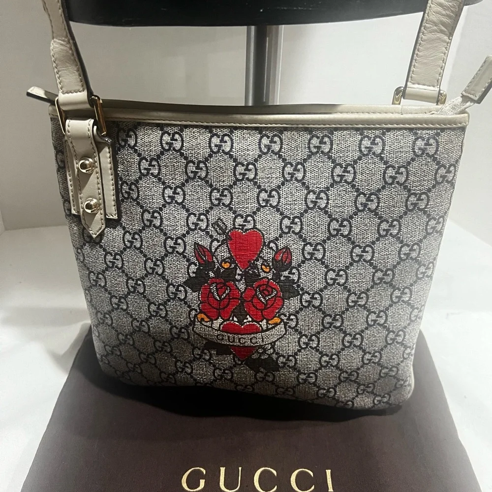 Gucci crossbody bag - Picture 2 of 5